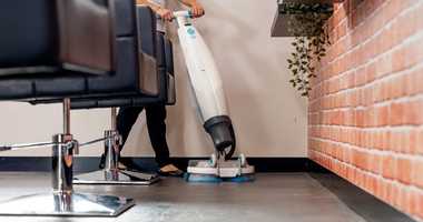 i-mop Lite Scrubber in Hair Salon i-mop Lite Scrubber in Hair Salon