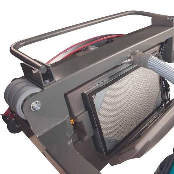 M20 raised hopper and filter