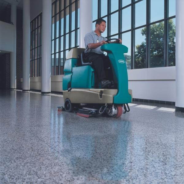 Tennant T7 Scrubber Dryer in Education Application Tennant T7 Scrubber Dryer in Education Application