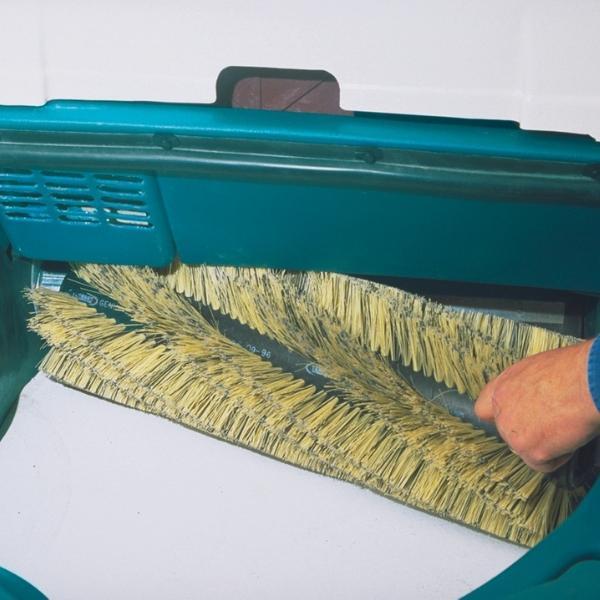 3640 Main Broom Change 3640 Main Broom Change