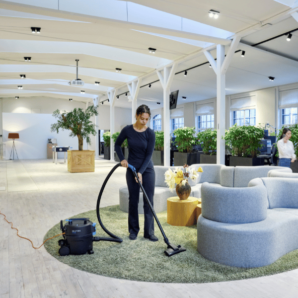 VP300 HEPA 13 Commercial Vacuum Cleaner for Offices